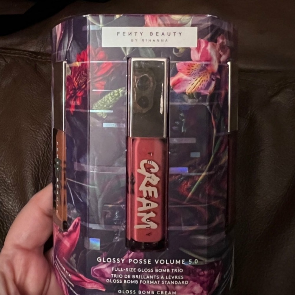 BNIB FENTY GLOSSY POSSE VOL 5 *LIMITED EDITION*
